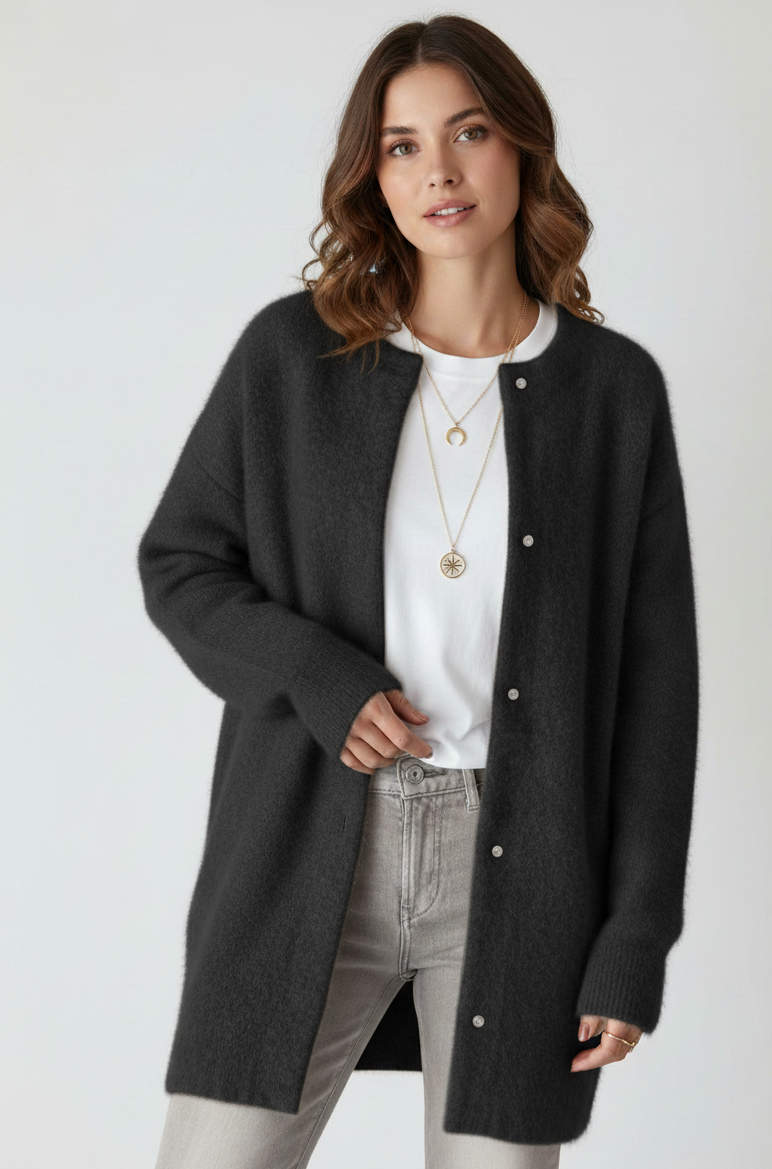 Arie | Elegant Refined Cardigan – Stylish Knitwear for Modern Comfort